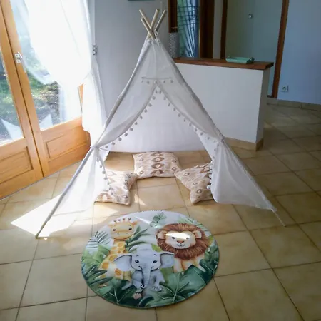 Mélodie Lumineuse Et Spacieuse à 6km Du Pal Affittacamere